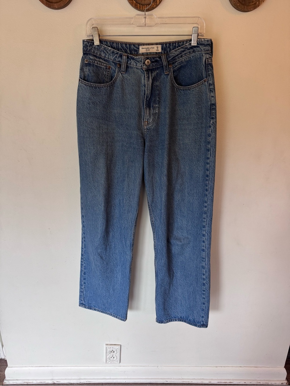 Abercrombie & Fitch The Losse High-Rise curve love Blue Jeans size 28
